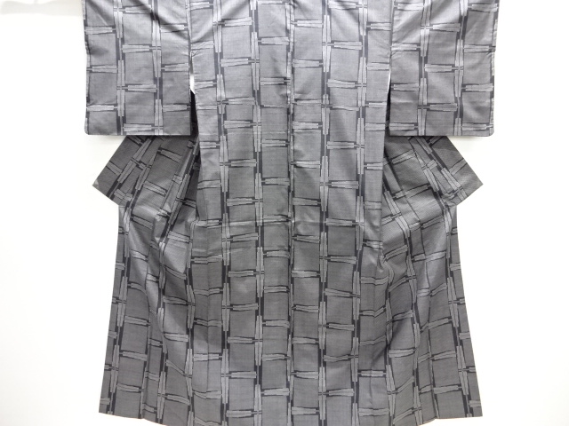 格子に扇模様織り出し本場泥大島紬着物(5マルキ)